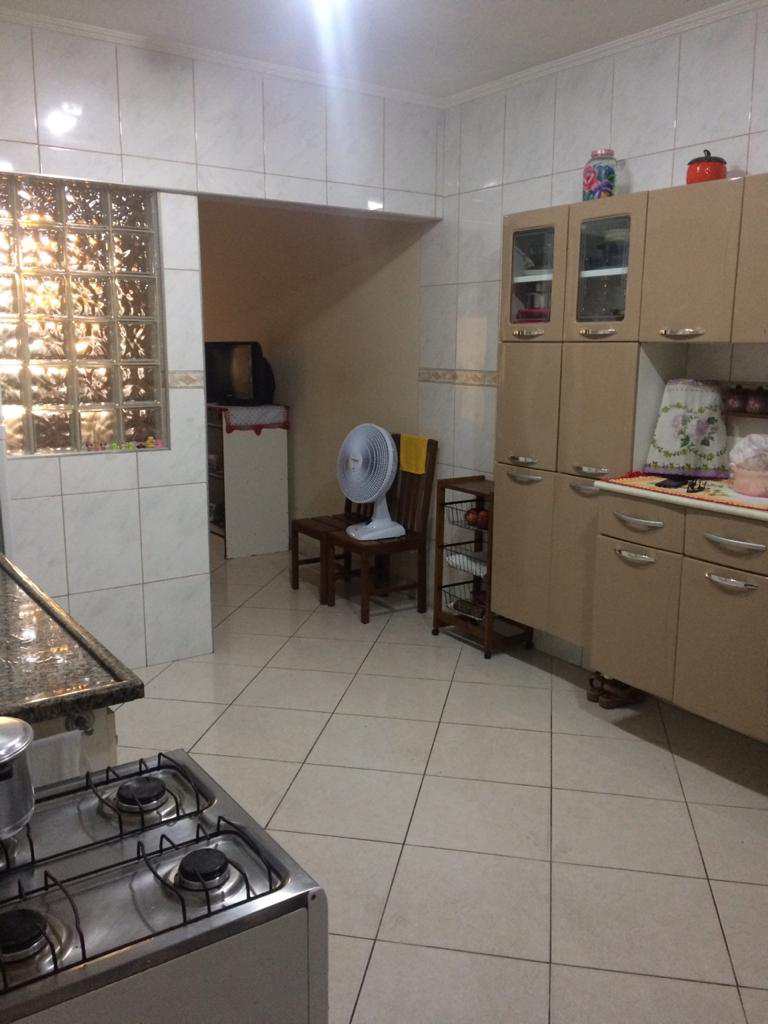 Casa à venda com 2 quartos, 92m² - Foto 2