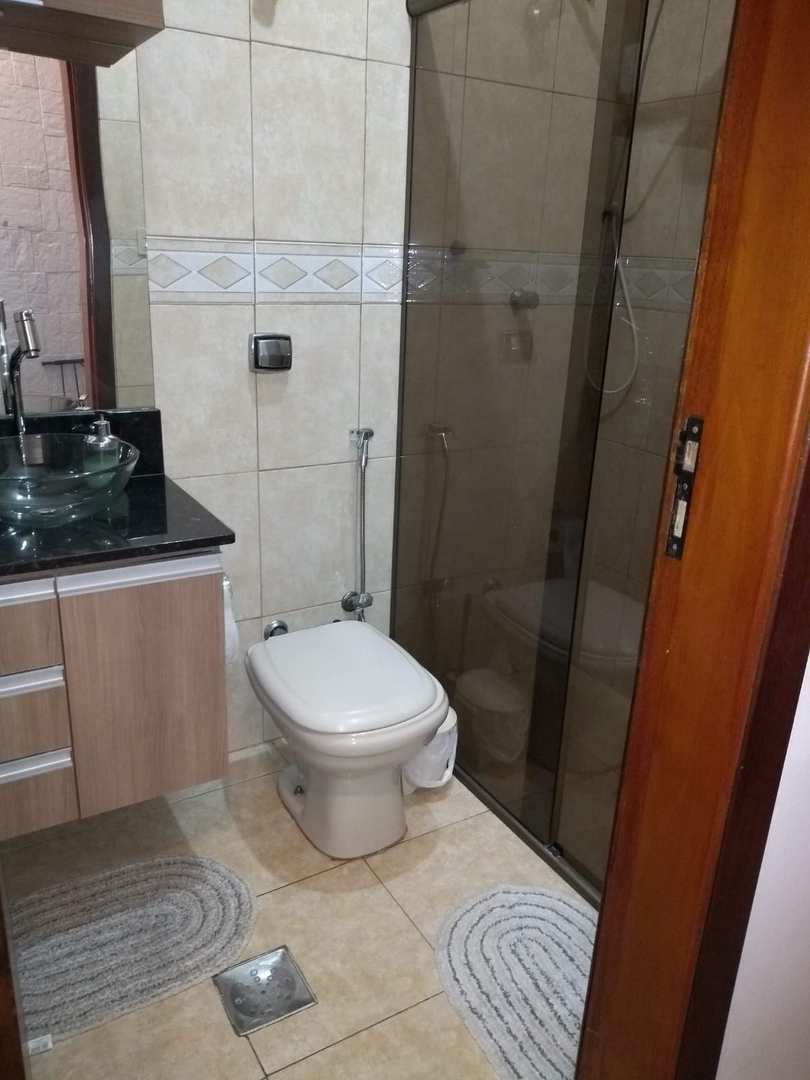 Casa à venda com 5 quartos, 200m² - Foto 5