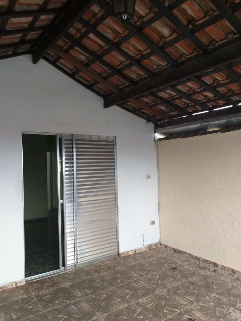 Casa à venda com 3 quartos, 100m² - Foto 4