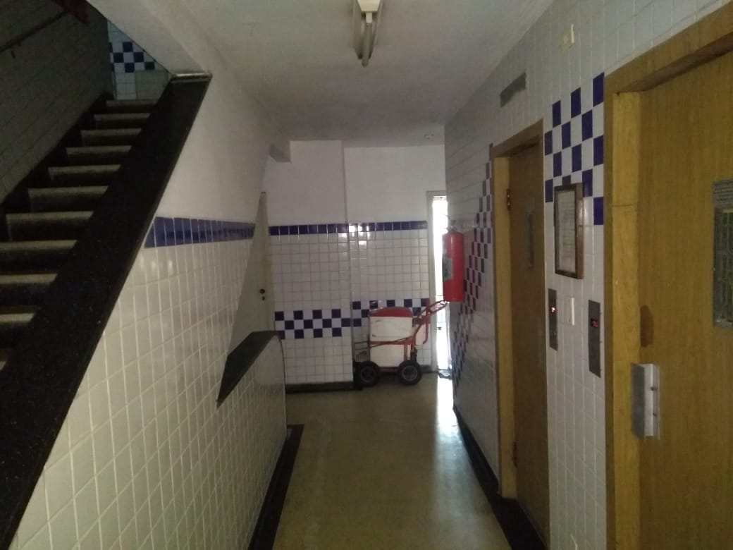 Apartamento à venda com 1 quarto, 50m² - Foto 11