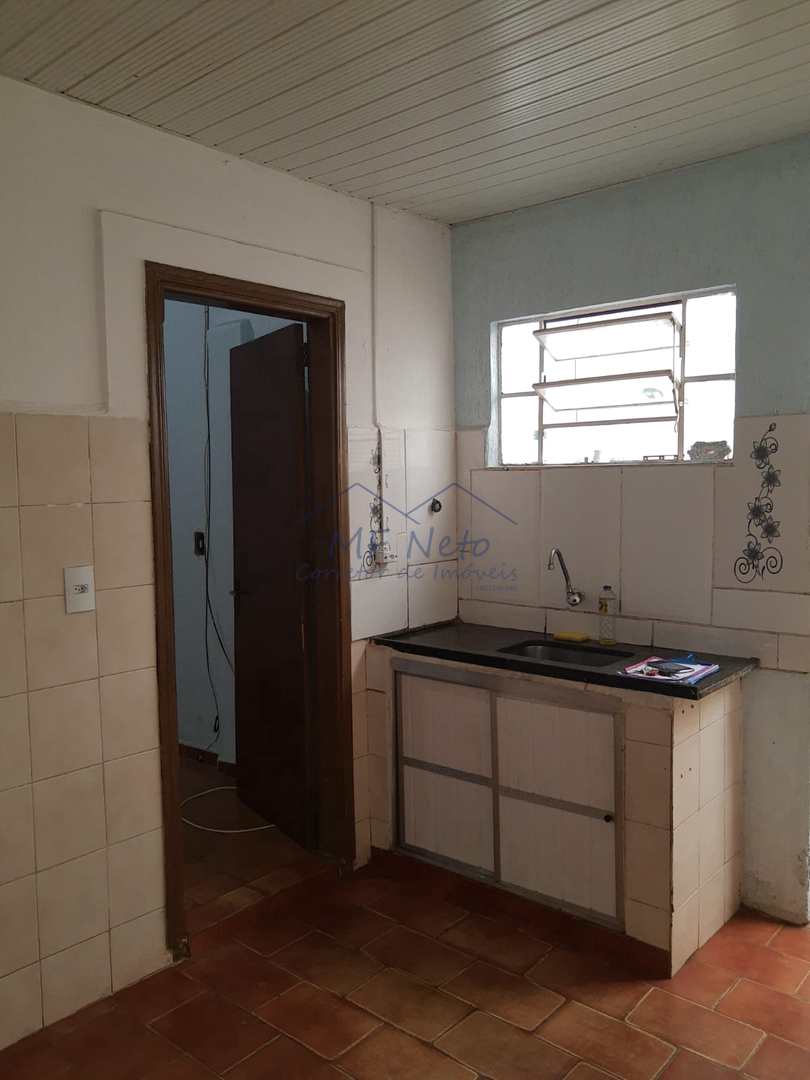 Casa à venda com 5 quartos, 200m² - Foto 18