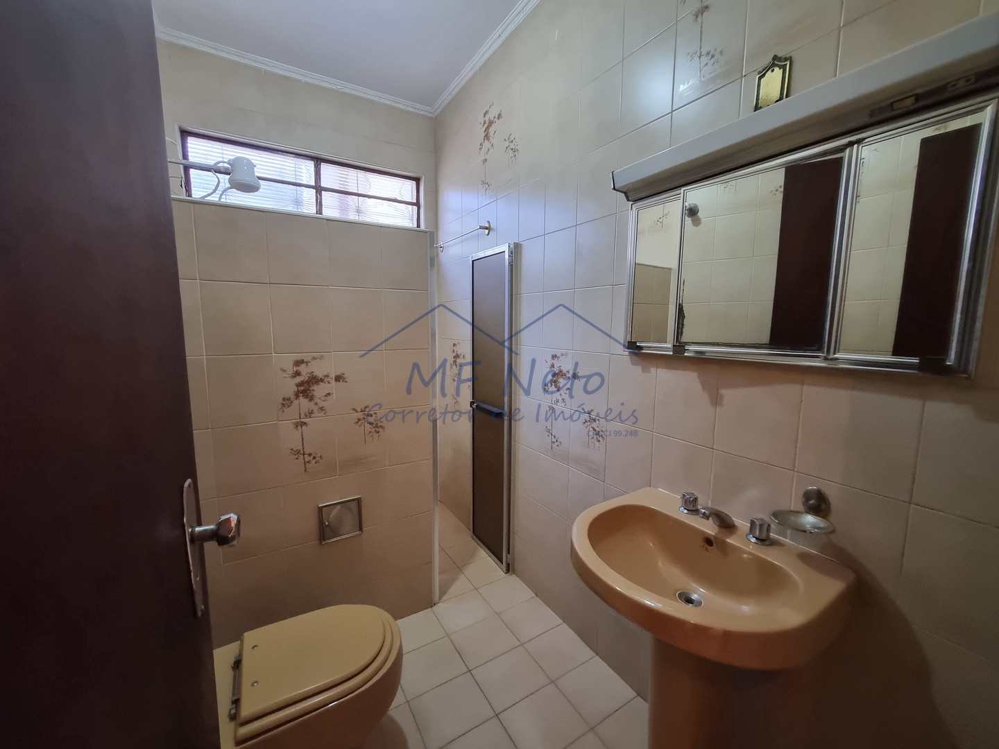 Casa para alugar com 3 quartos, 200m² - Foto 11