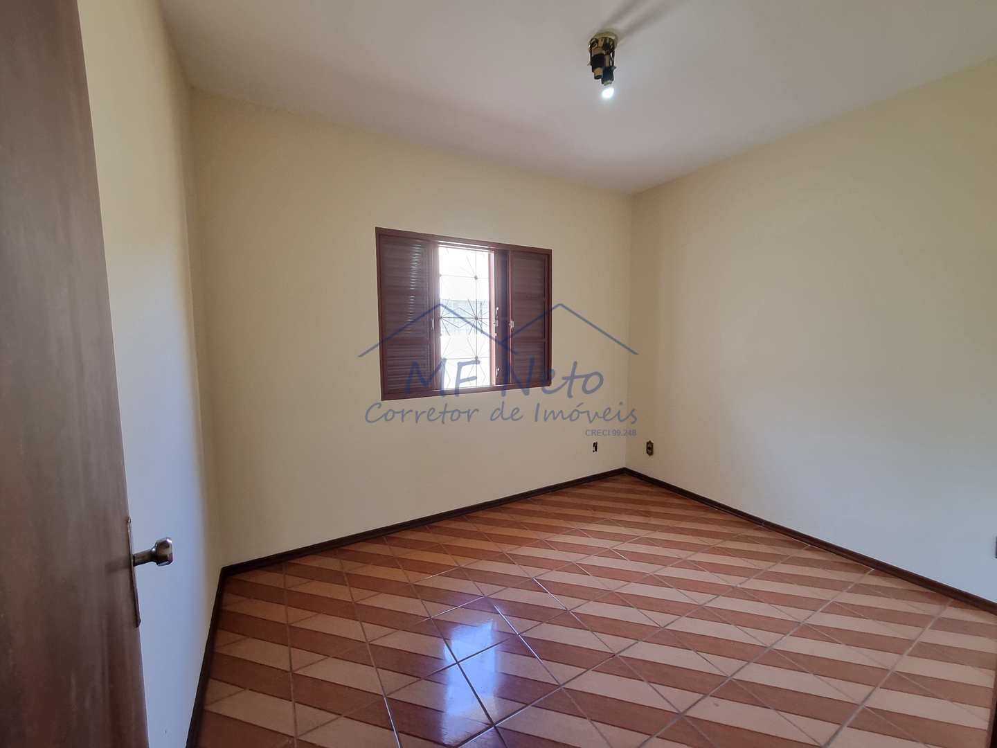 Casa para alugar com 3 quartos, 200m² - Foto 10