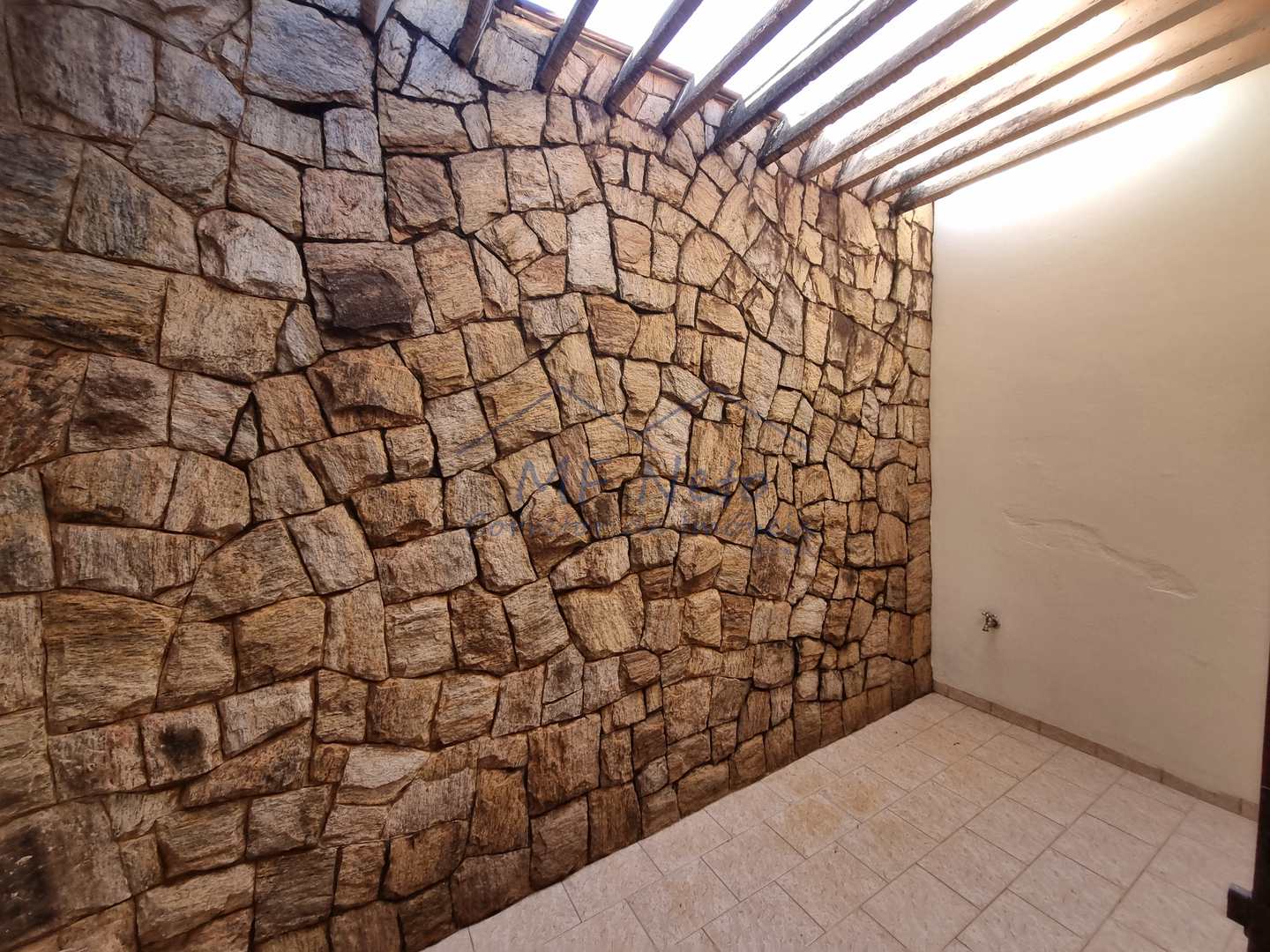 Casa para alugar com 3 quartos, 200m² - Foto 8