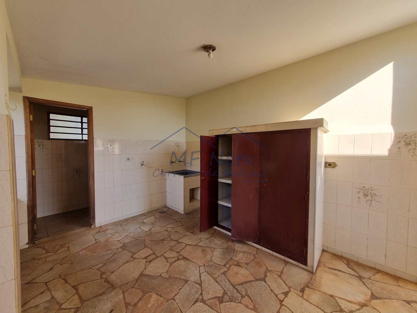 Casa para alugar com 3 quartos, 200m² - Foto 26