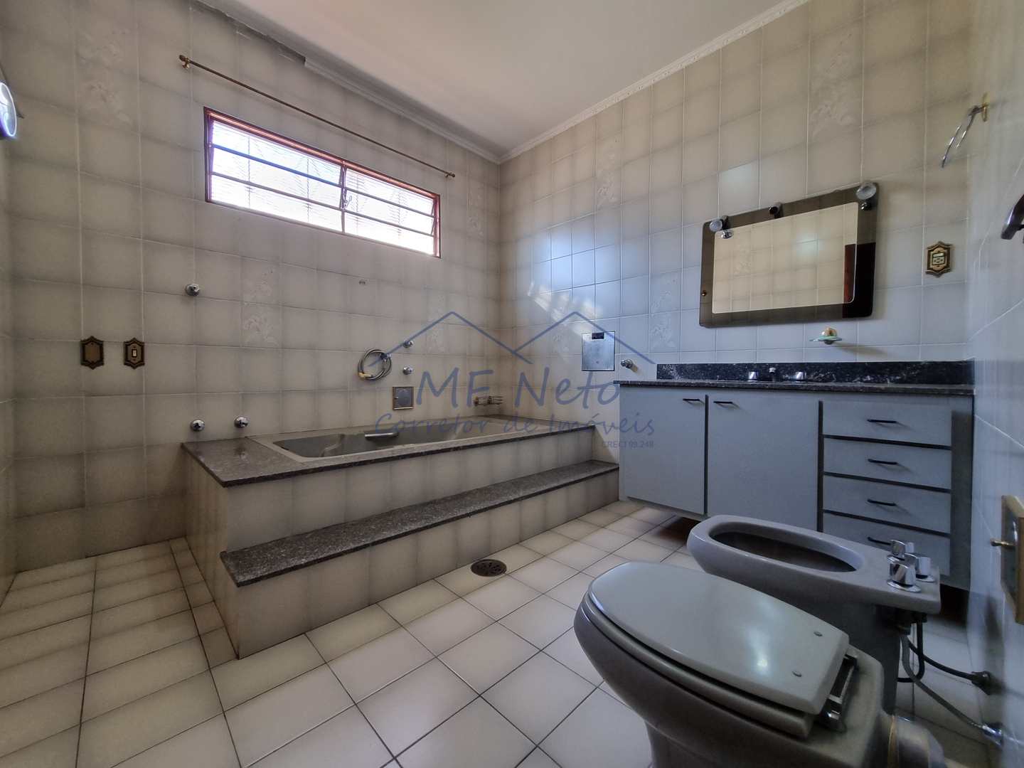 Casa para alugar com 3 quartos, 200m² - Foto 21