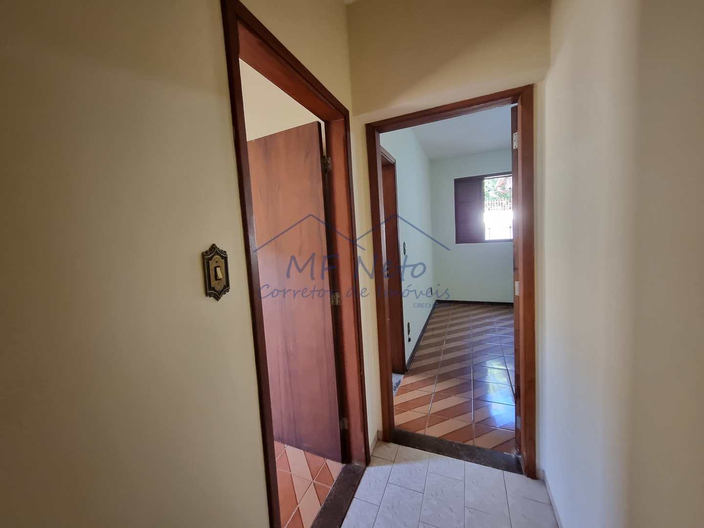 Casa para alugar com 3 quartos, 200m² - Foto 15