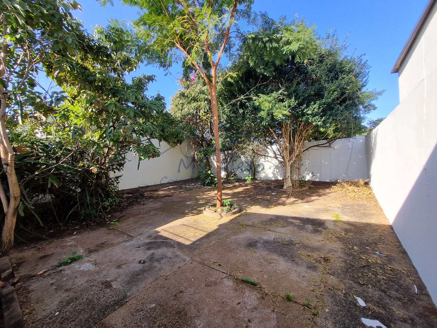 Casa para alugar com 3 quartos, 200m² - Foto 35