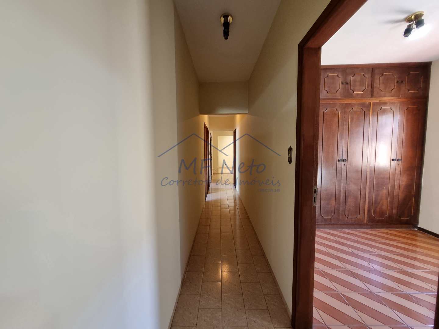 Casa para alugar com 3 quartos, 200m² - Foto 24