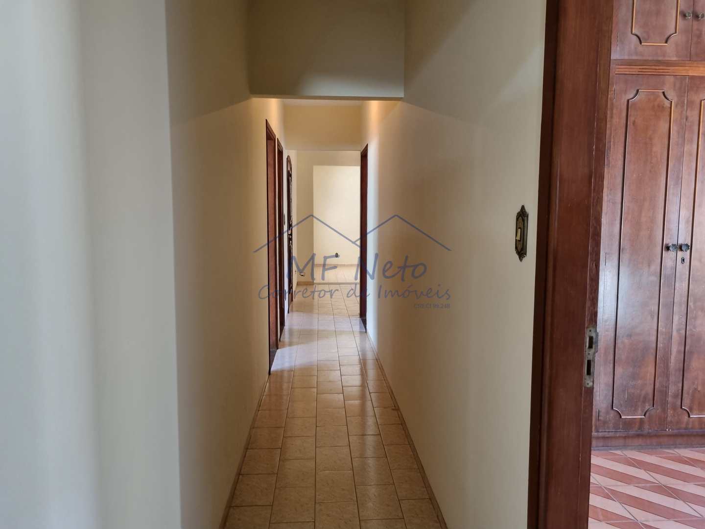 Casa para alugar com 3 quartos, 200m² - Foto 23