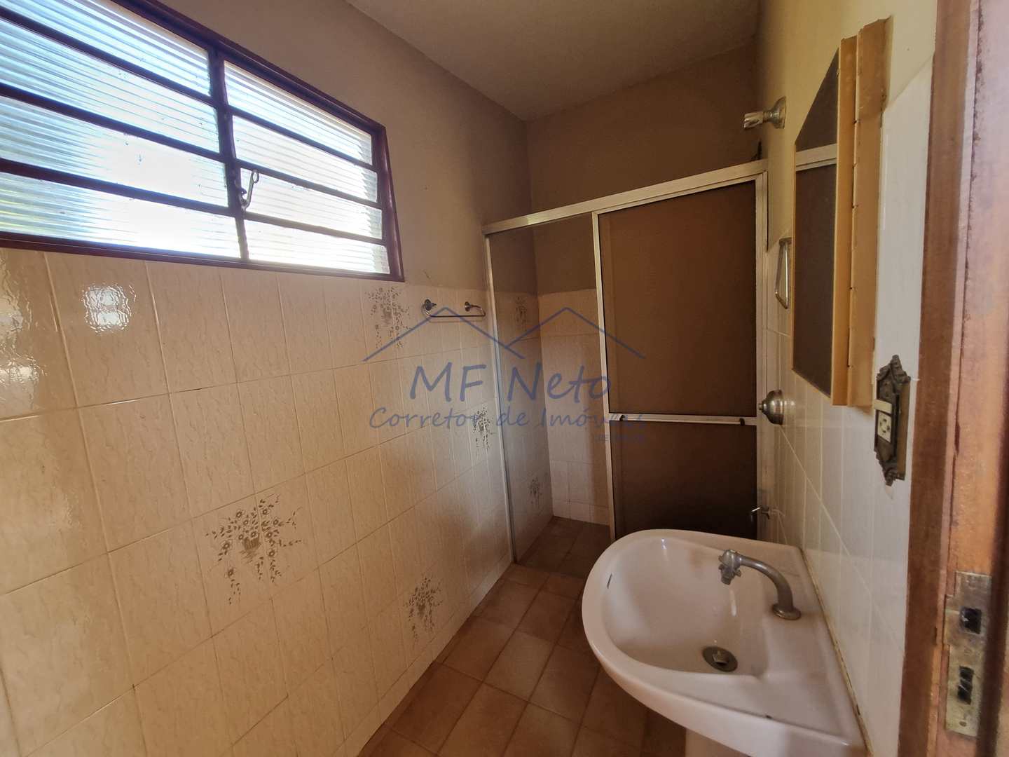 Casa para alugar com 3 quartos, 200m² - Foto 28