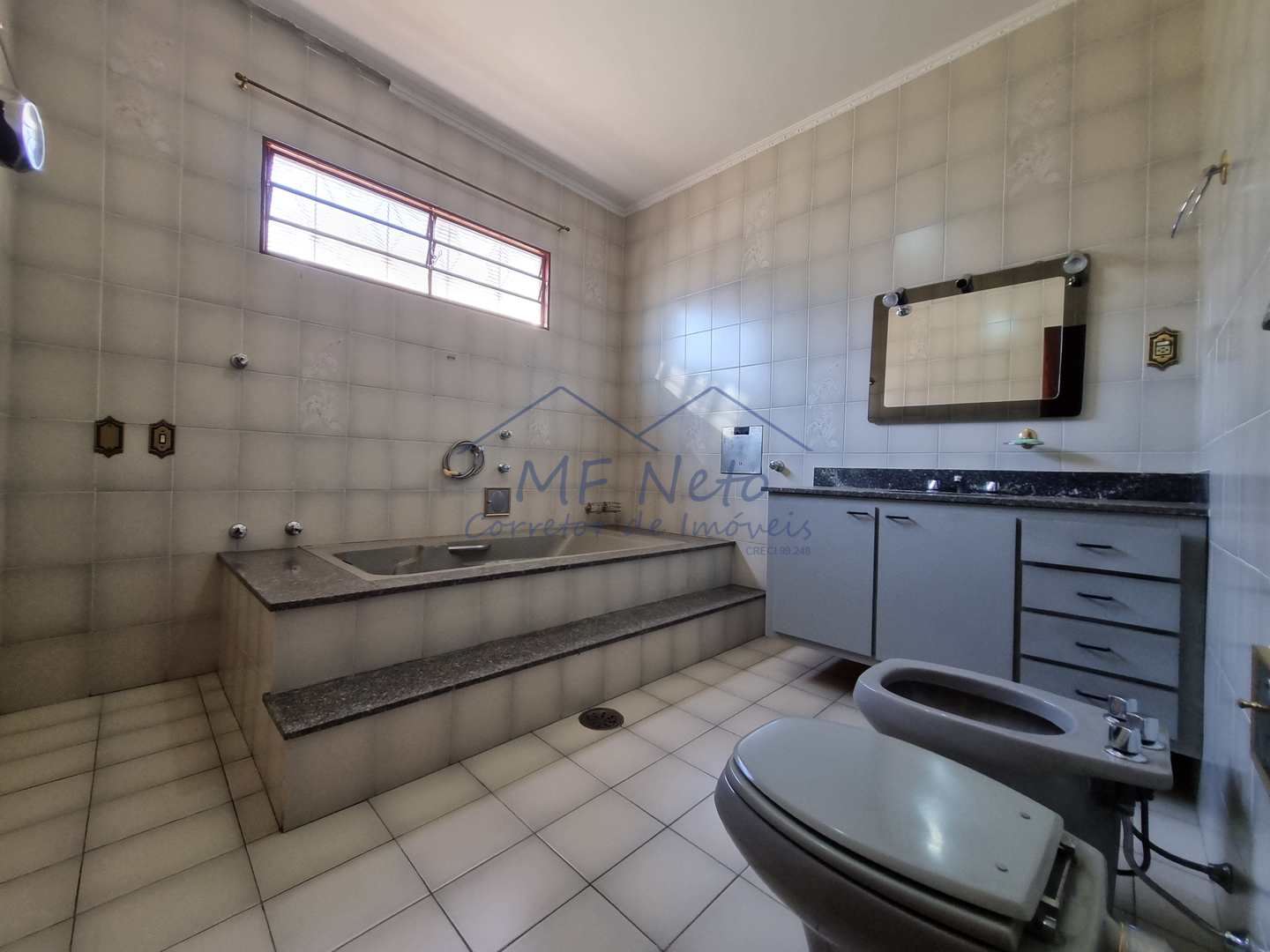 Casa para alugar com 3 quartos, 200m² - Foto 18