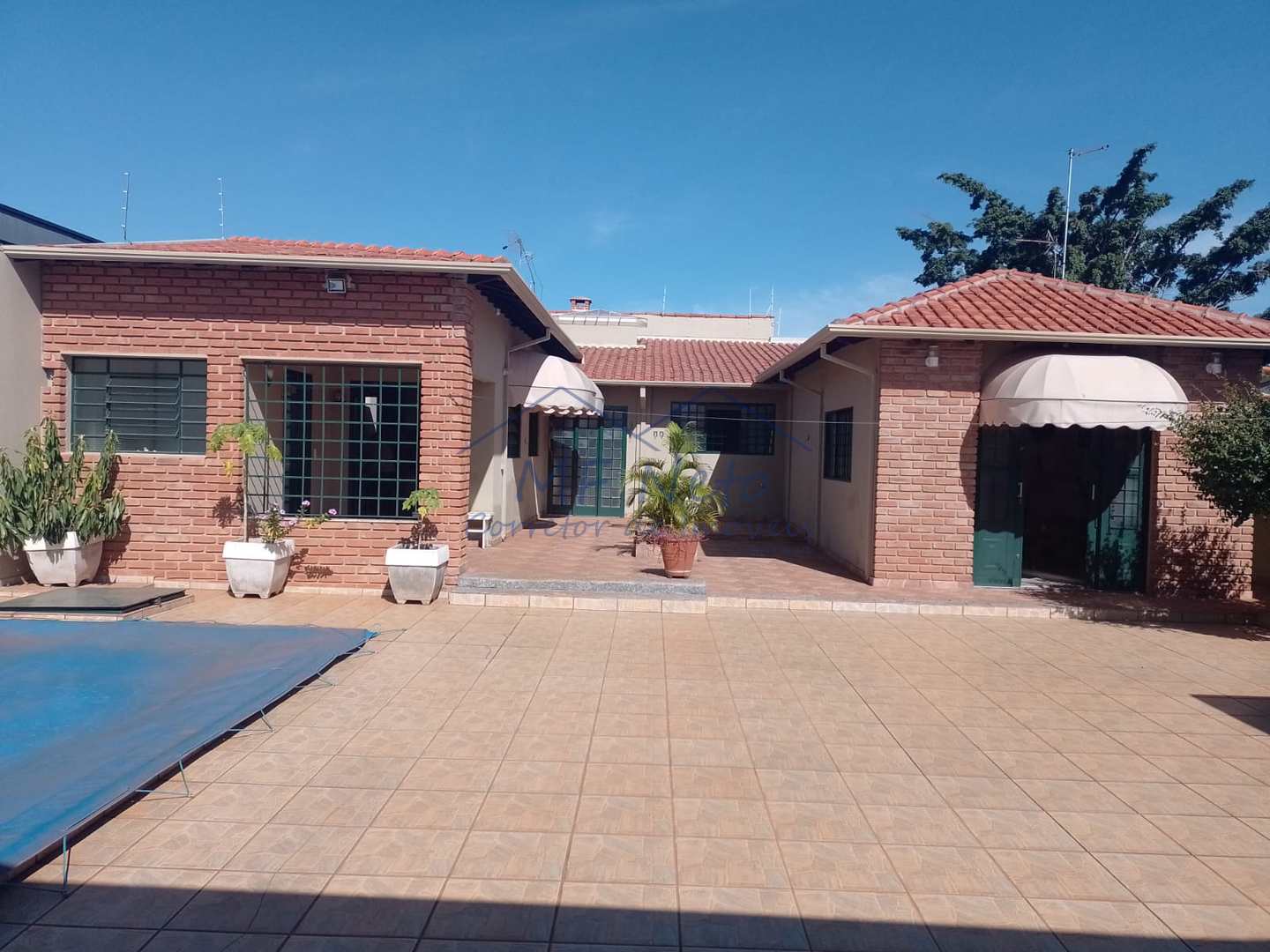 Casa à venda com 3 quartos, 490m² - Foto 2