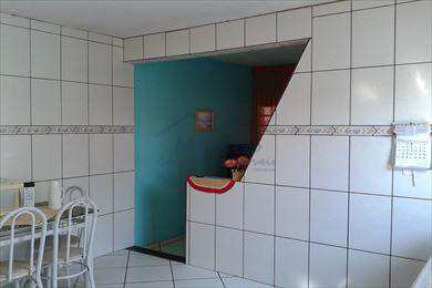 Casa à venda com 2 quartos, 97m² - Foto 2