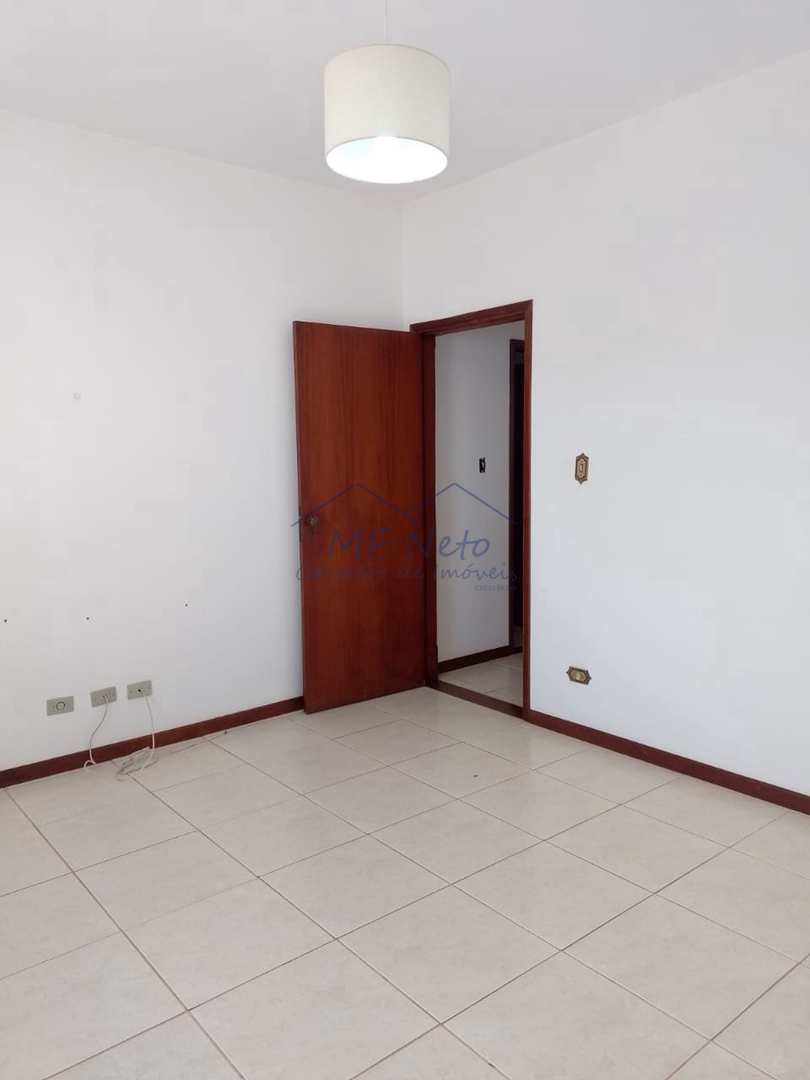 Casa à venda com 2 quartos, 356m² - Foto 18