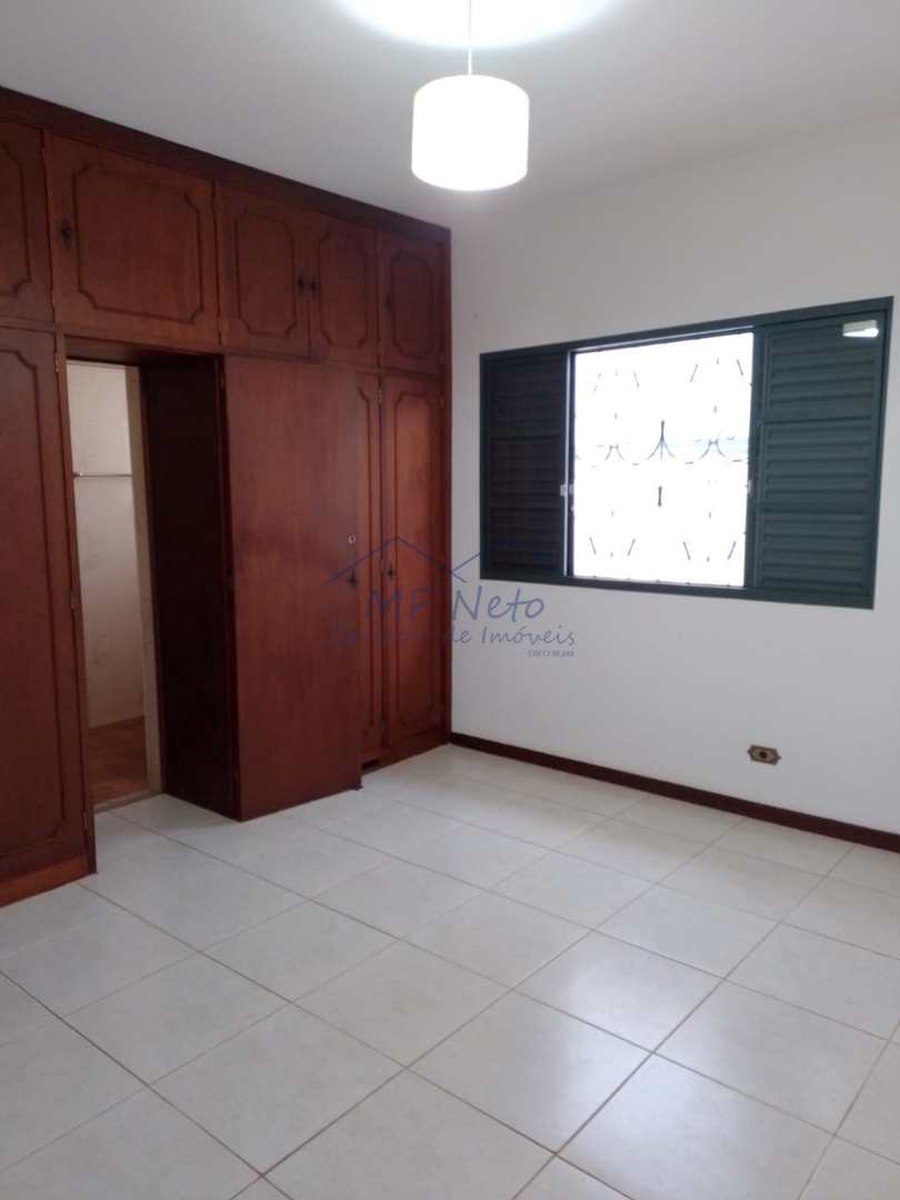 Casa à venda com 2 quartos, 356m² - Foto 11