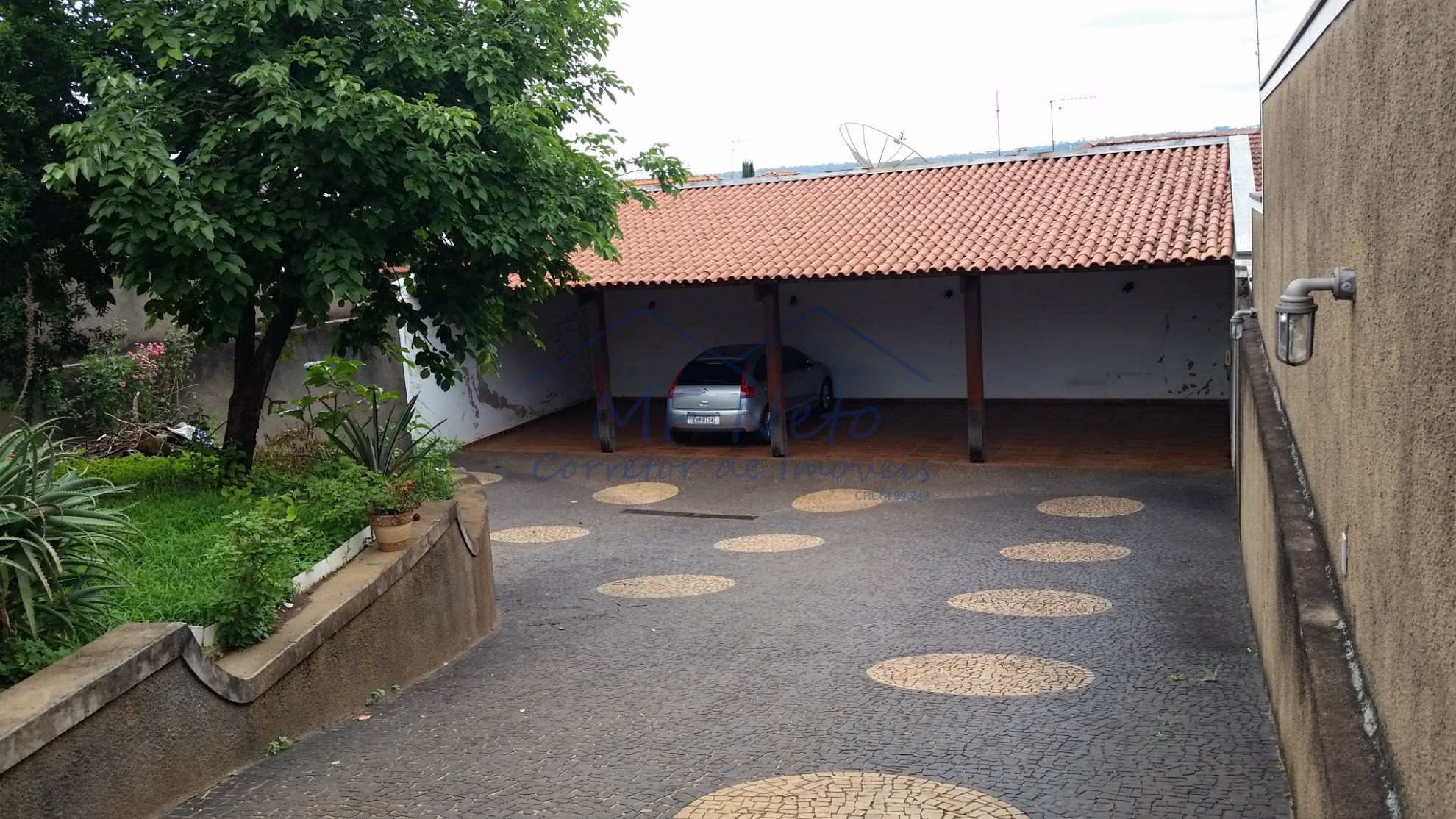 Casa à venda com 3 quartos, 750m² - Foto 27