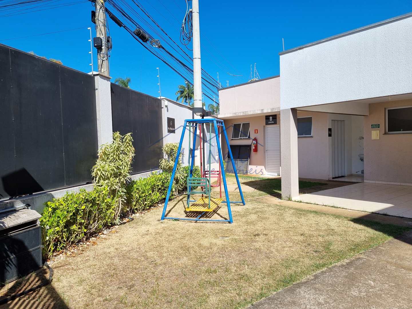 Apartamento à venda e aluguel com 2 quartos, 50m² - Foto 18