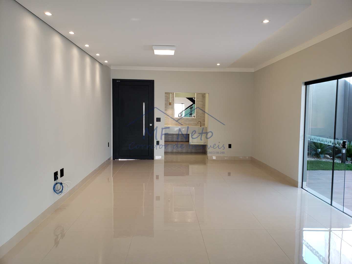 Casa de Condomínio à venda com 3 quartos, 285m² - Foto 2