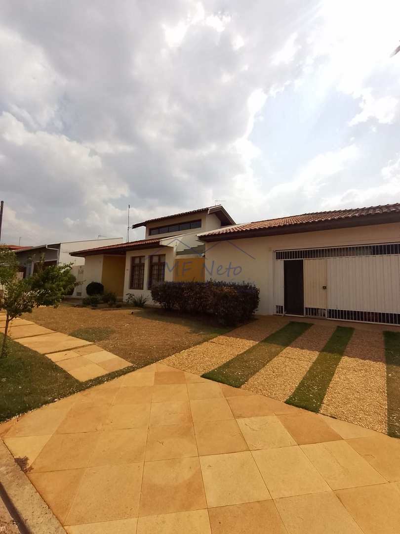 Casa à venda com 3 quartos, 660m² - Foto 3