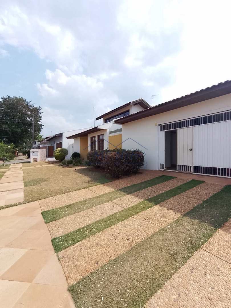 Casa à venda com 3 quartos, 660m² - Foto 5