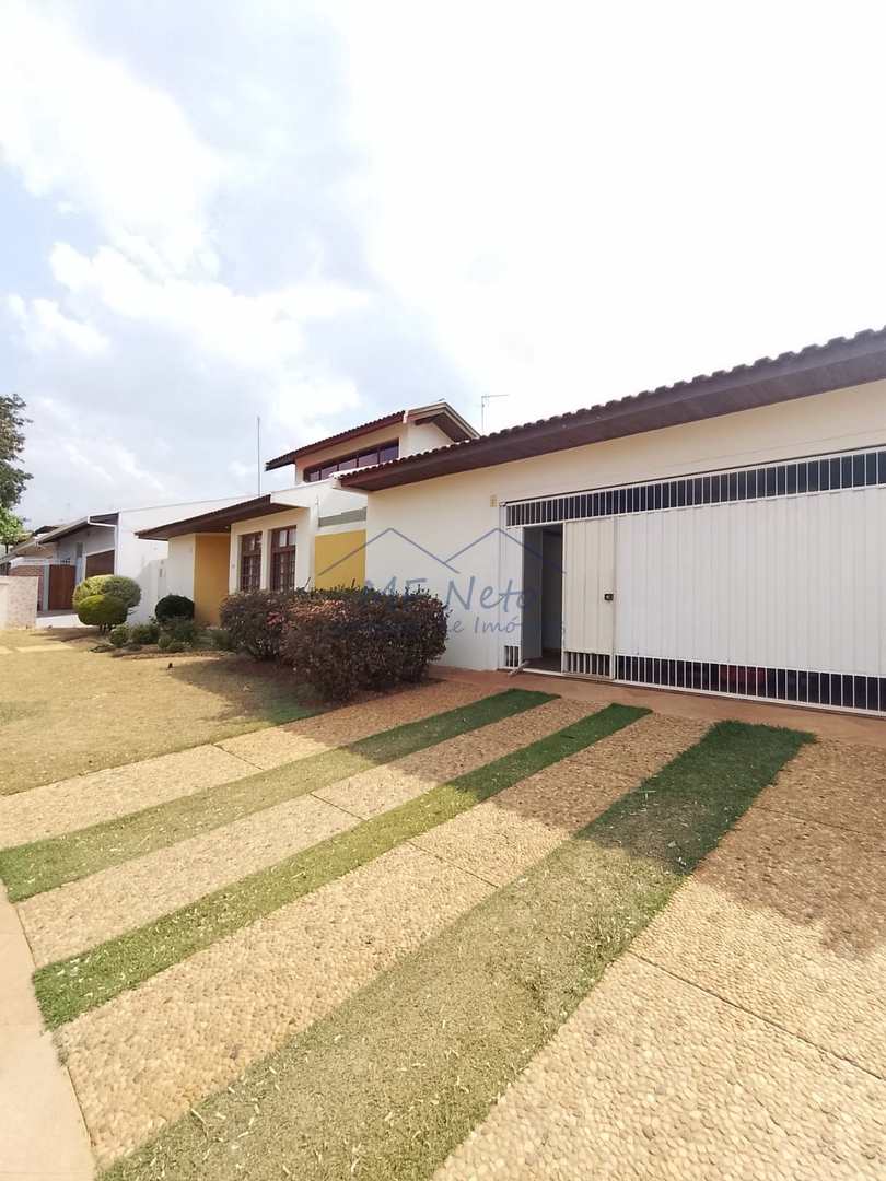 Casa à venda com 3 quartos, 660m² - Foto 4