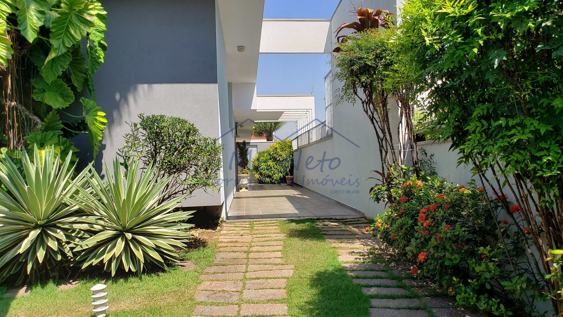 Casa à venda e aluguel com 4 quartos, 1320m² - Foto 17