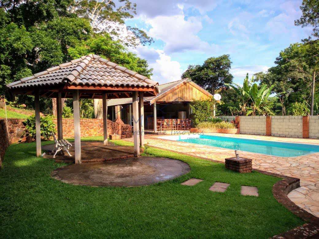 Fazenda à venda com 3 quartos, 3000m² - Foto 1