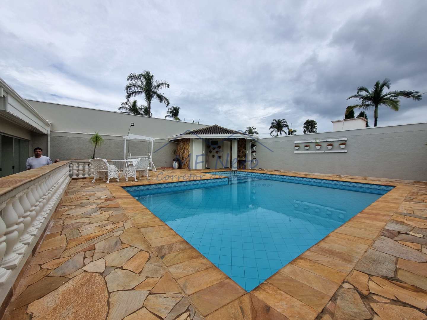 Casa de Condomínio à venda com 3 quartos, 642m² - Foto 27