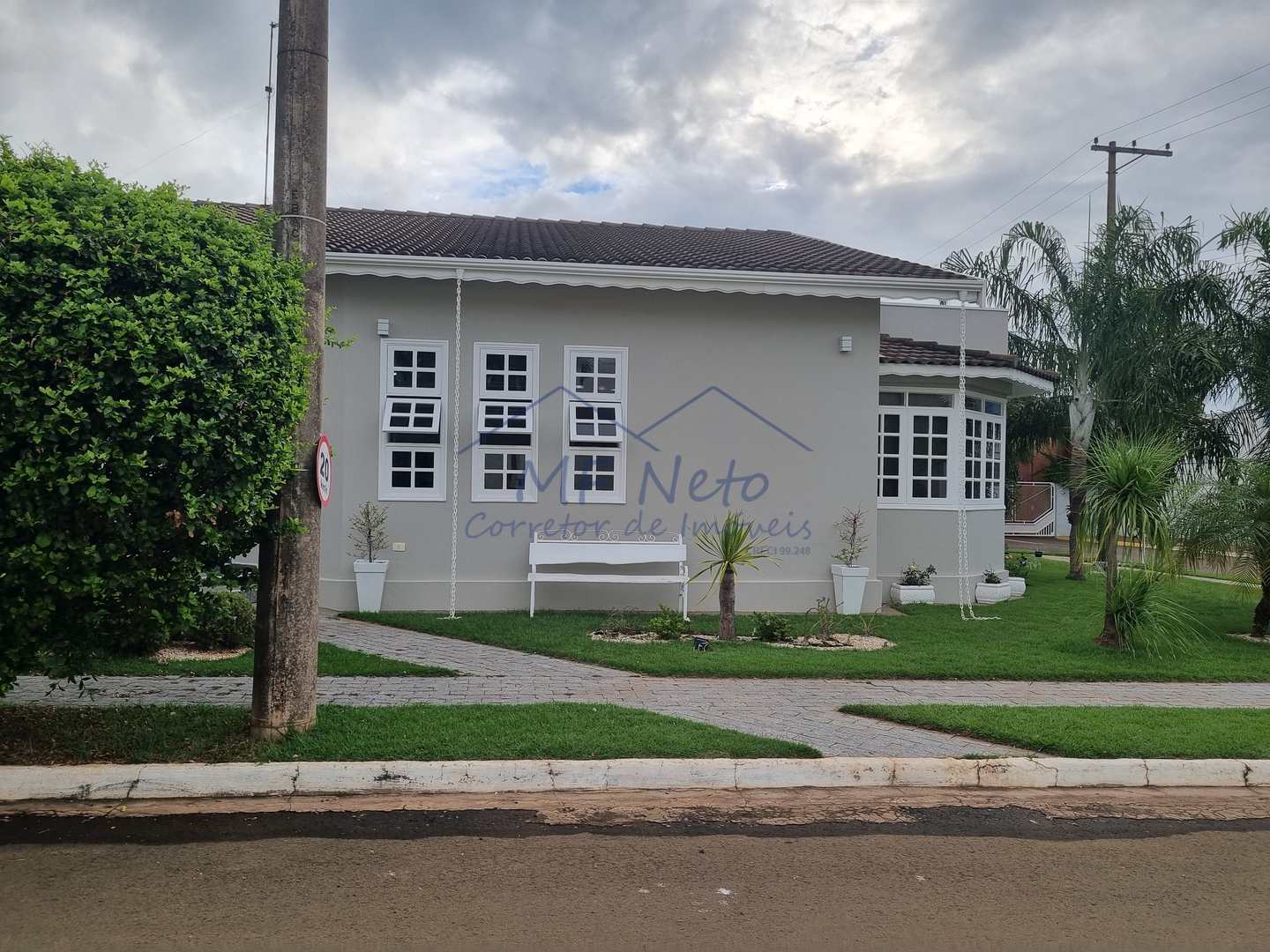 Casa de Condomínio à venda com 3 quartos, 642m² - Foto 36