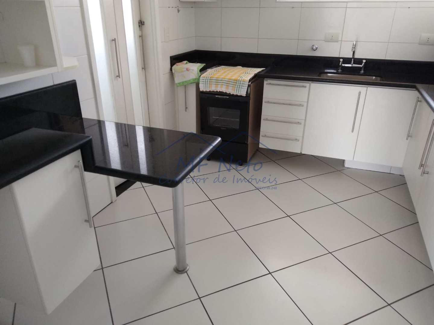 Apartamento à venda com 3 quartos, 153m² - Foto 6