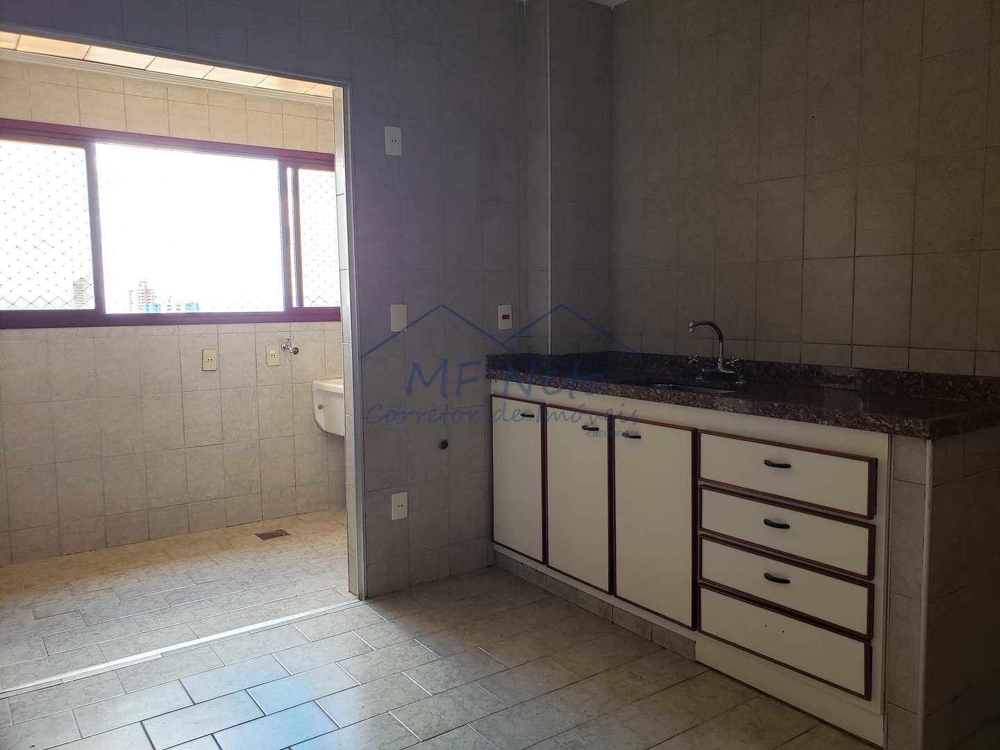 Apartamento à venda com 3 quartos, 80m² - Foto 7