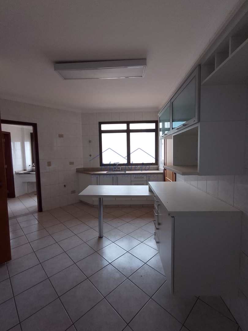 Apartamento à venda com 3 quartos, 120m² - Foto 7