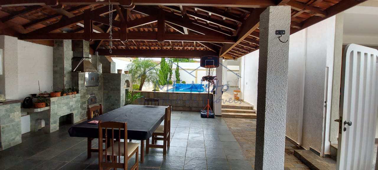 Casa à venda com 4 quartos, 600m² - Foto 52