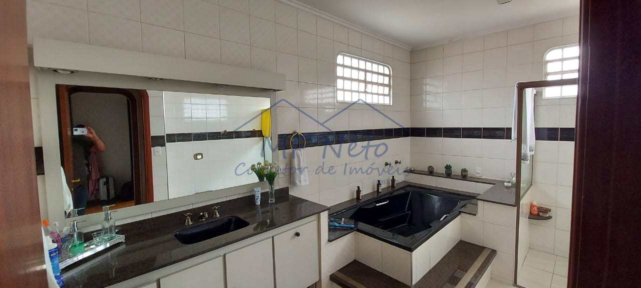 Casa à venda com 4 quartos, 600m² - Foto 28