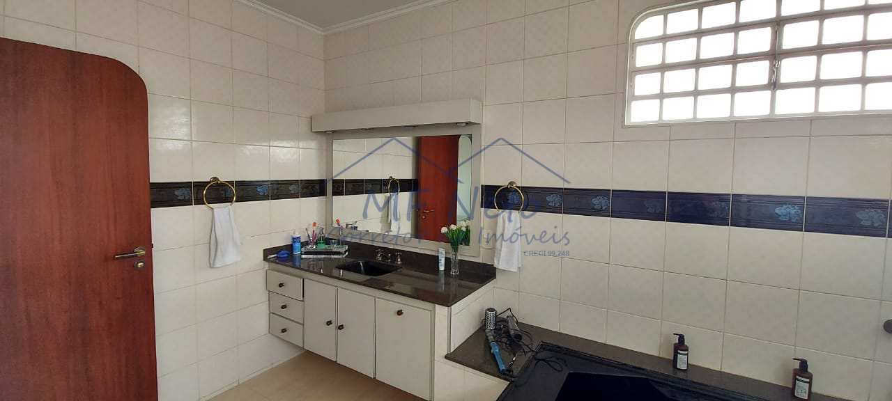 Casa à venda com 4 quartos, 600m² - Foto 26