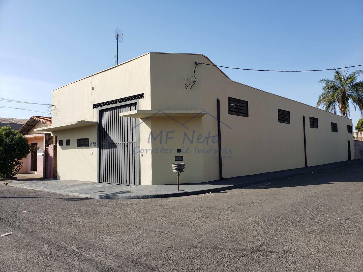 Depósito-Galpão-Armazém à venda e aluguel, 330m² - Foto 1