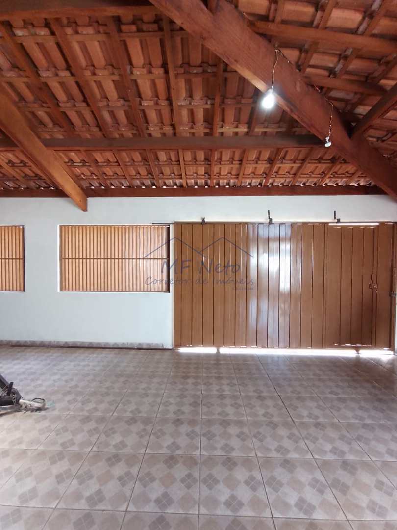 Casa à venda com 2 quartos, 201m² - Foto 3