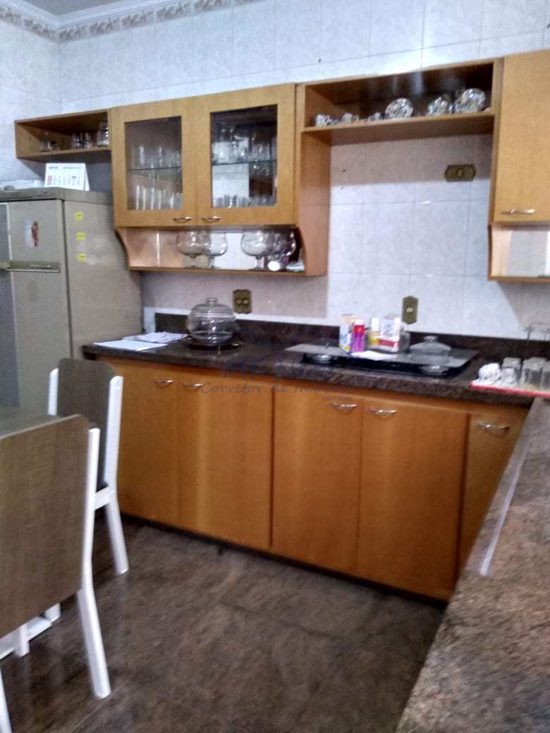 Casa à venda com 3 quartos, 300m² - Foto 13