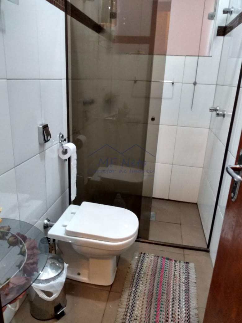 Casa à venda com 3 quartos, 300m² - Foto 35