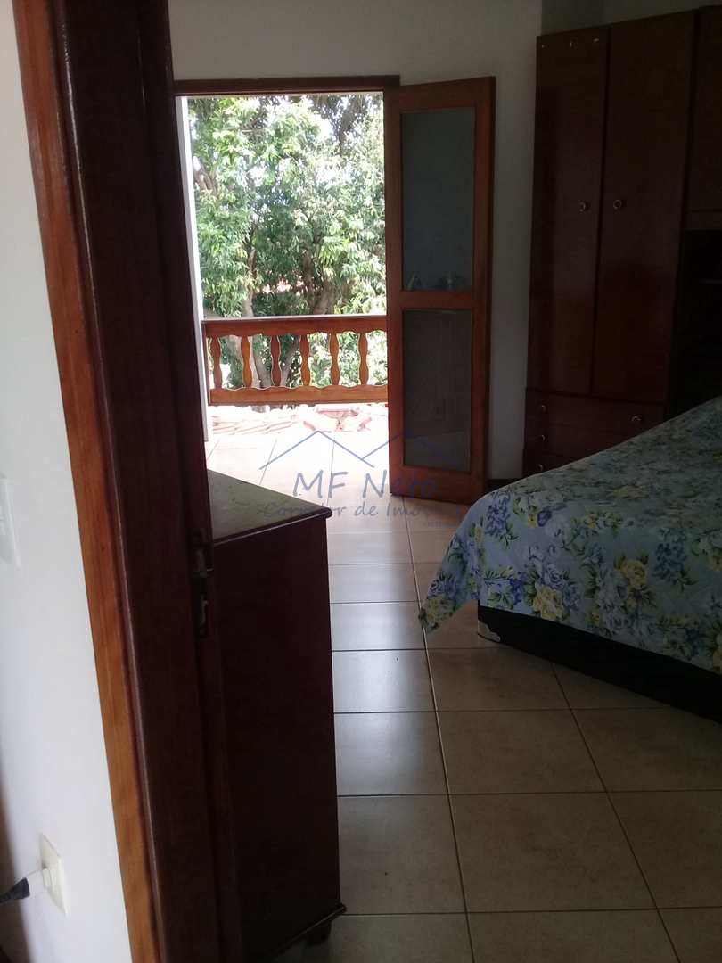 Casa à venda com 4 quartos, 300m² - Foto 14