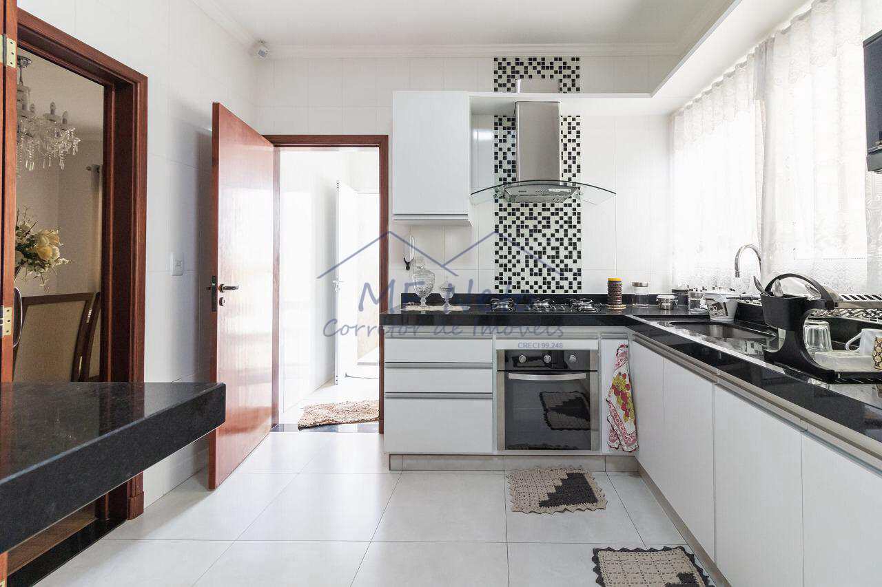 Casa à venda com 4 quartos, 414m² - Foto 12