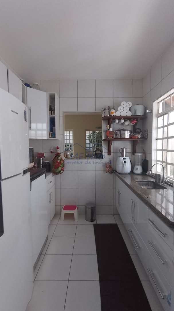 Casa à venda com 3 quartos, 275m² - Foto 21