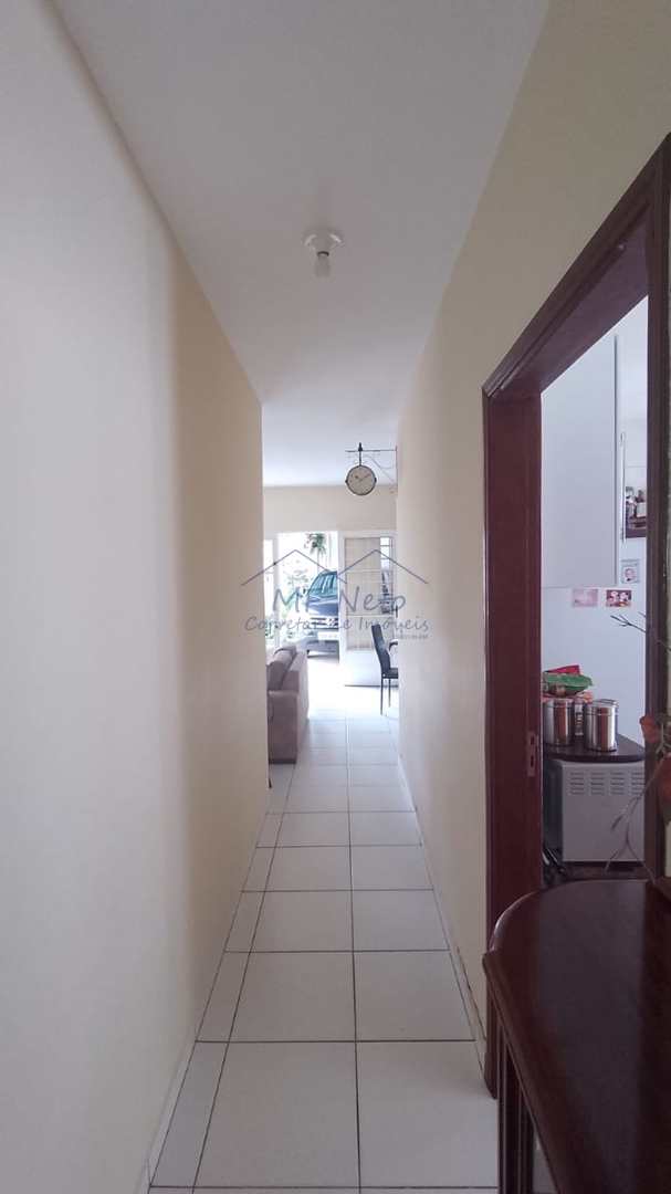 Casa à venda com 3 quartos, 275m² - Foto 19