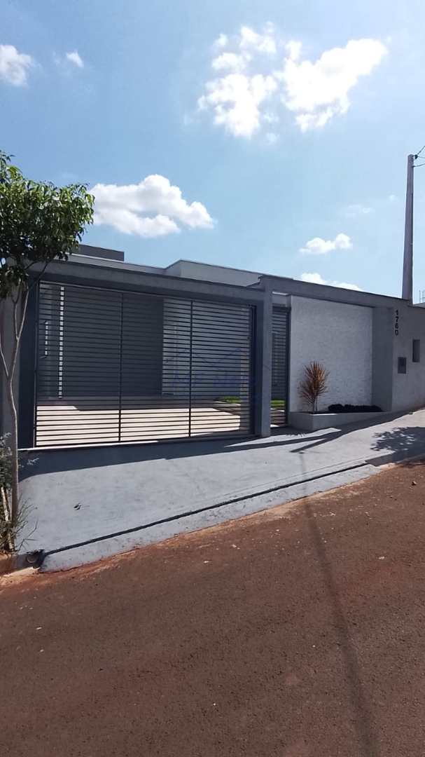 Casa à venda e aluguel com 2 quartos, 180m² - Foto 2