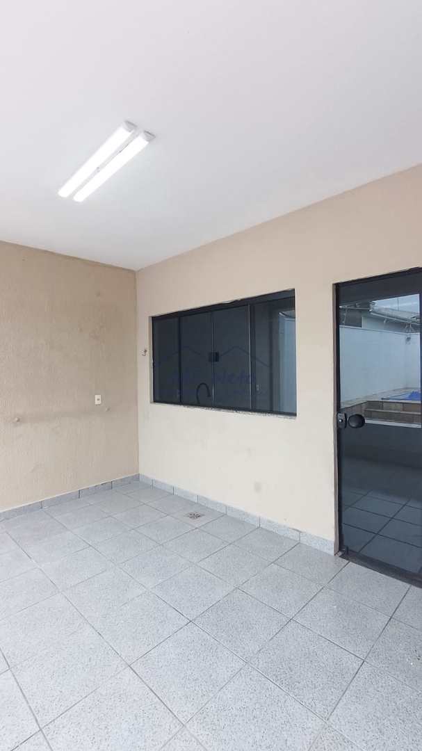 Casa à venda com 3 quartos, 300m² - Foto 27