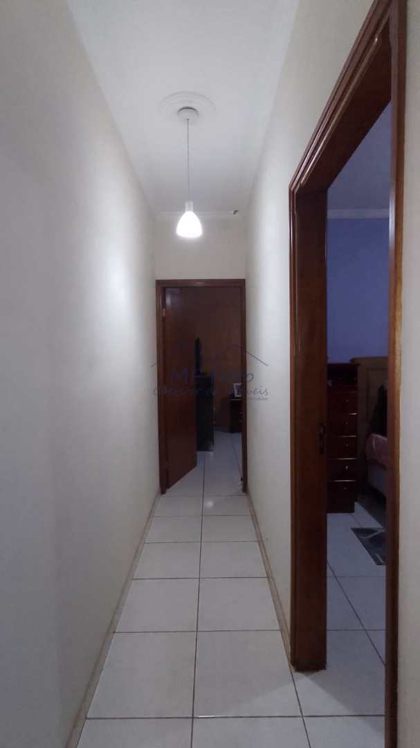 Casa à venda com 2 quartos, 250m² - Foto 18