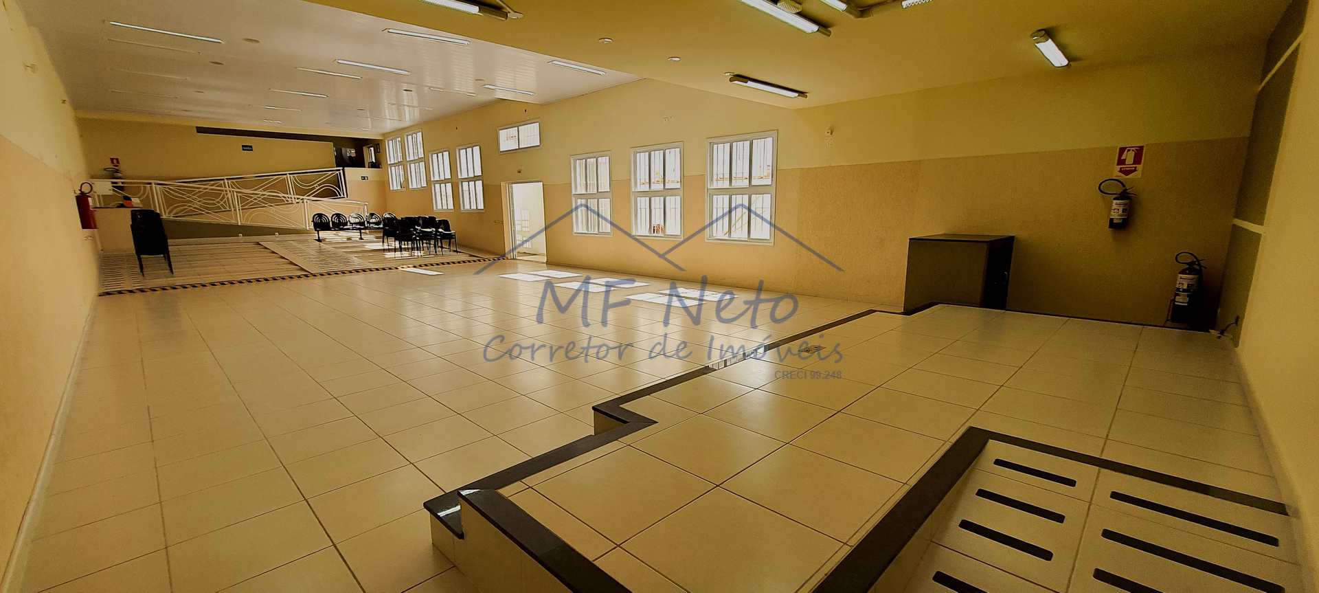 Sala-Conjunto, 330 m² - Foto 1