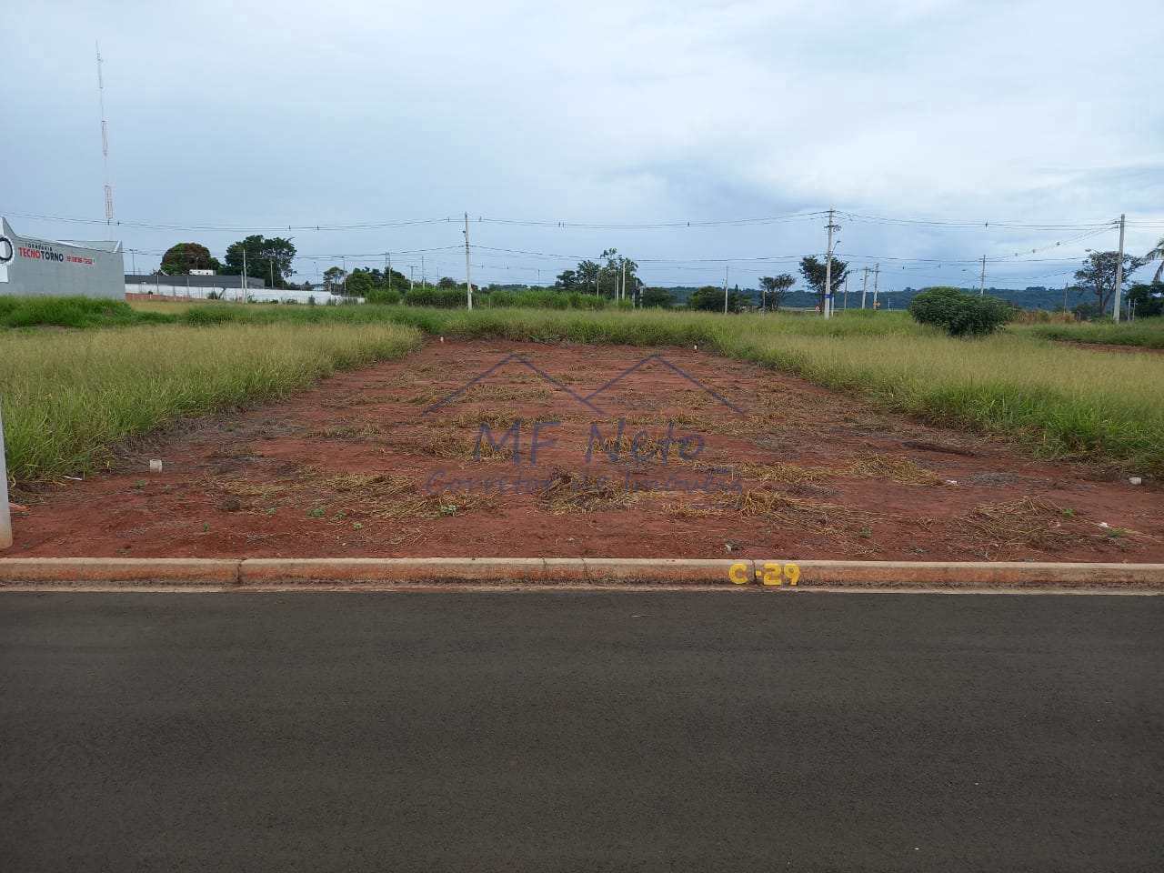 Terreno à venda, 250m² - Foto 1