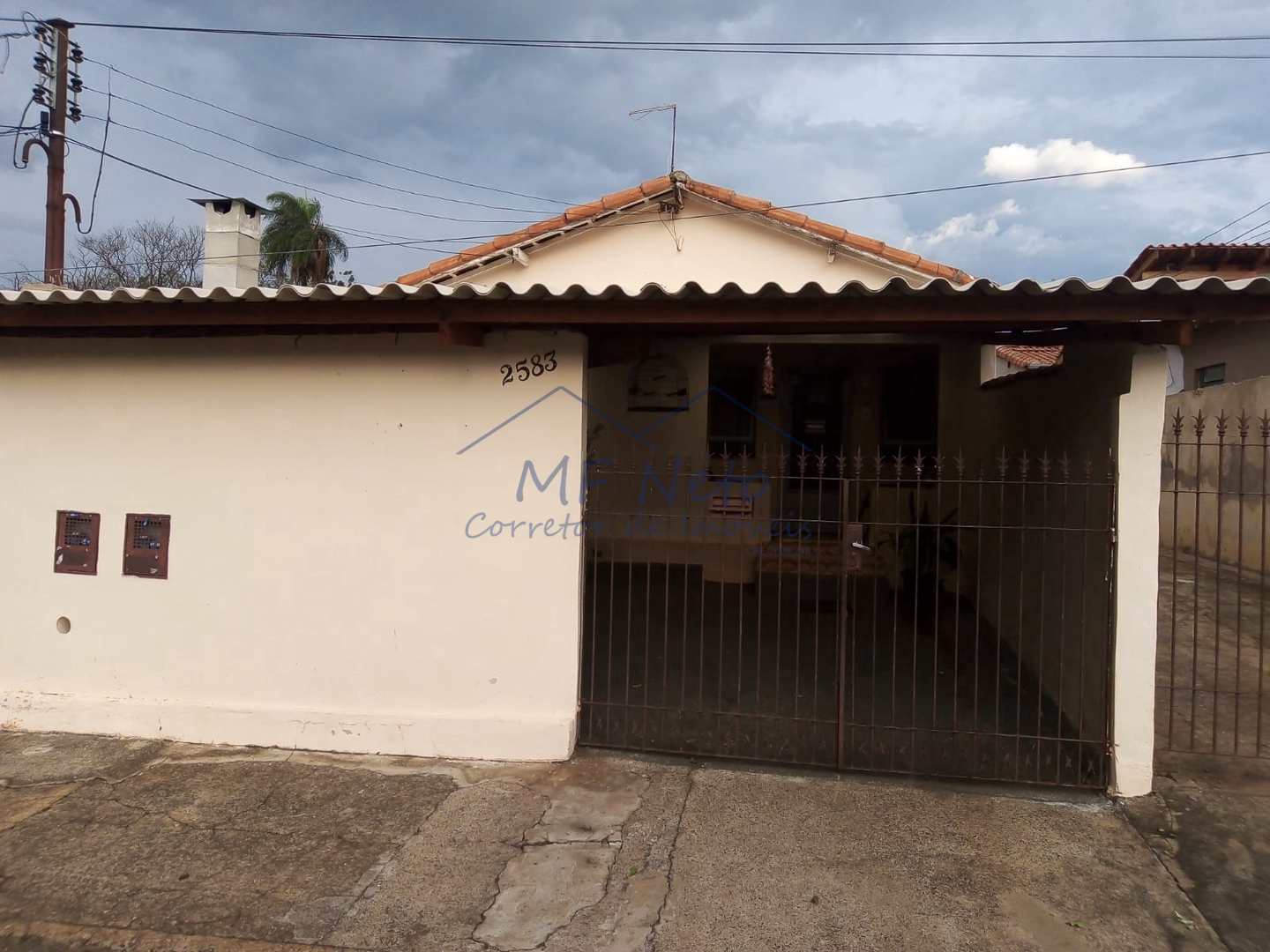 Casa à venda com 2 quartos, 480m² - Foto 2